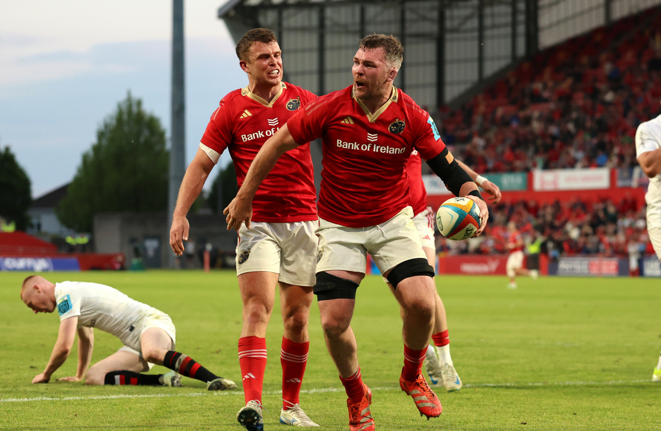 A beautiful moment for Peter O’Mahony as Munster muscle past Ulster A beautiful moment for Peter O’Mahony as Munster muscle past Ulster