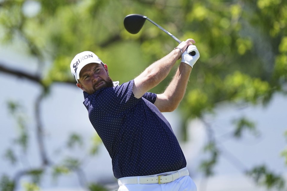 Shane Lowry tied for lead heading into final round in Philadelphia