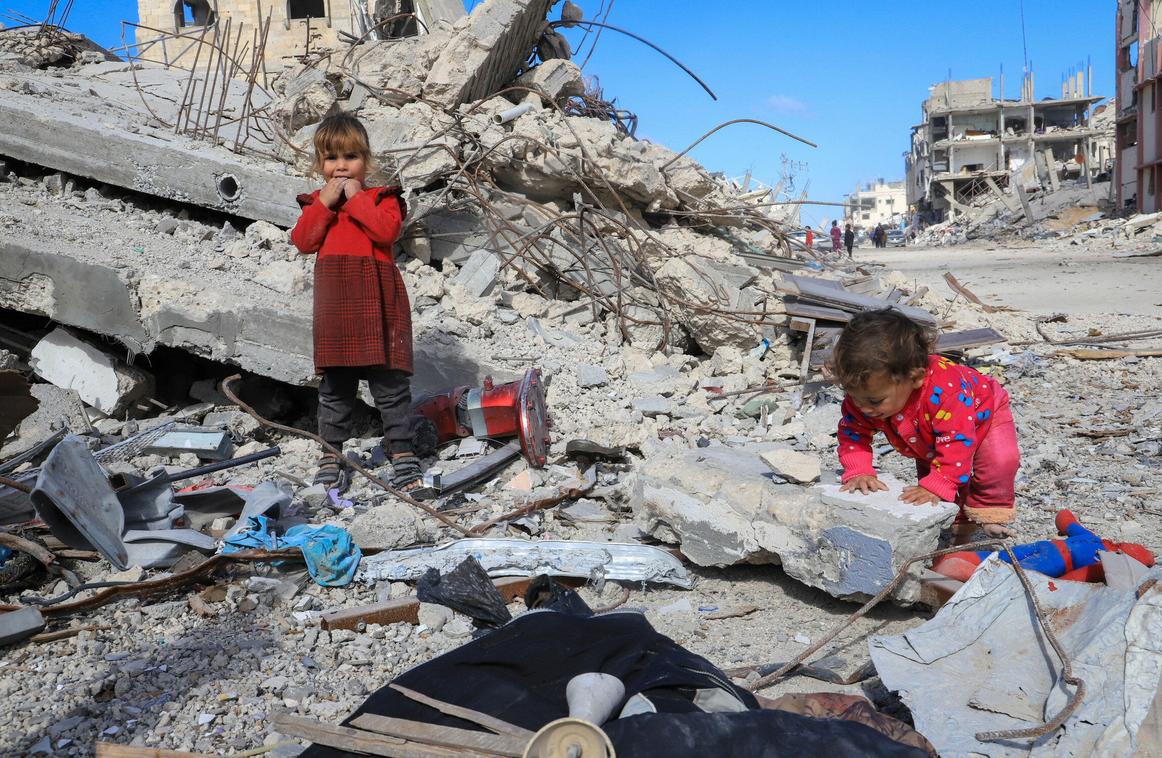 Tánaiste urges Israel to lift Gaza aid blockade as region on ‘verge of total collapse’