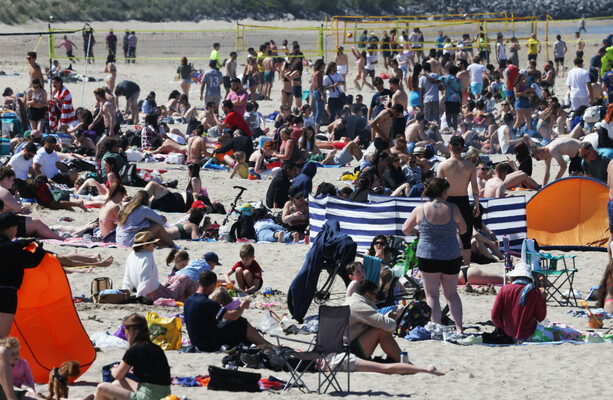 Thunderstorms and spot flooding possible today as sunny spell comes to abrupt end